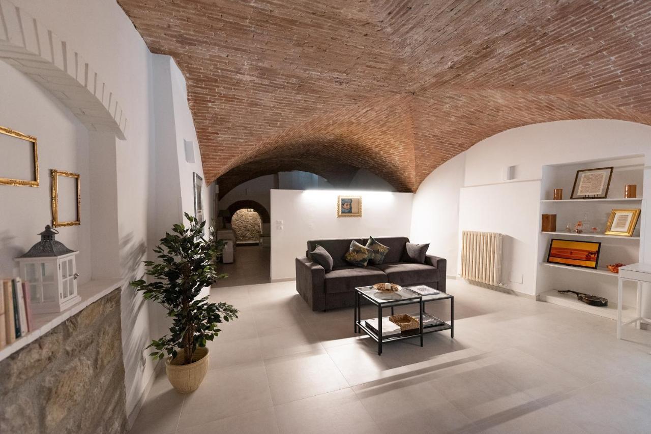 פרוג'ה Incantevole Loft In Centro מראה חיצוני תמונה